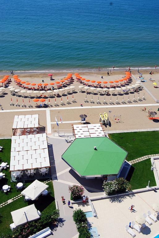 Hotel Torre Del Sole Terracina Esterno foto